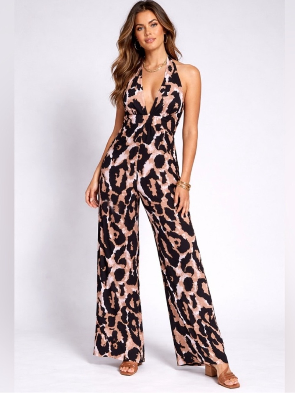 Diane Von Furstenberg Black and Blush Halter Jumpsuit! New with tags! 🐆🐆